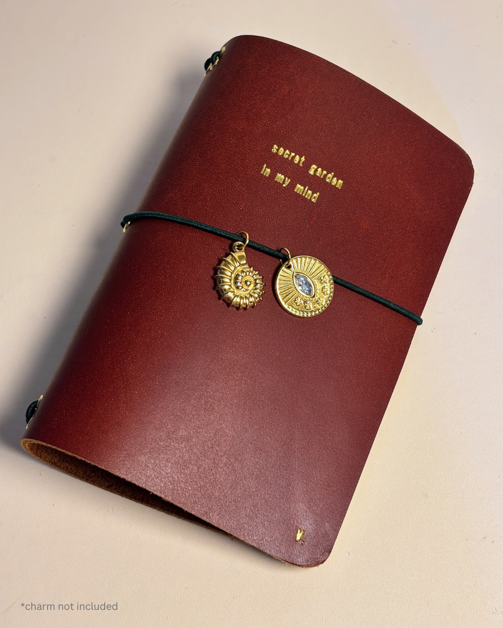 Lakbay Bifold Pull up Leather Journal